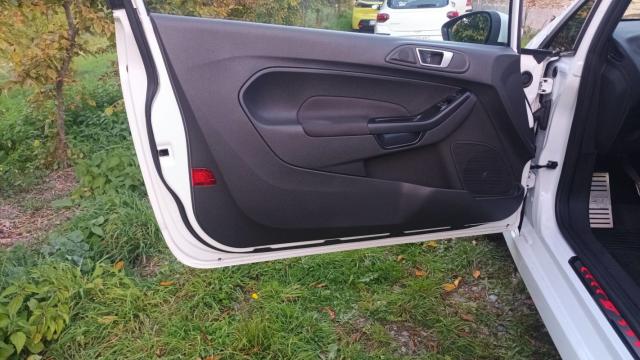 Ford Fiesta image 8