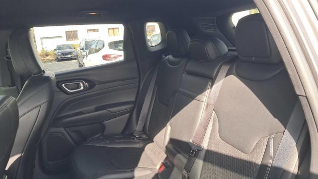 Jeep Compass image 2