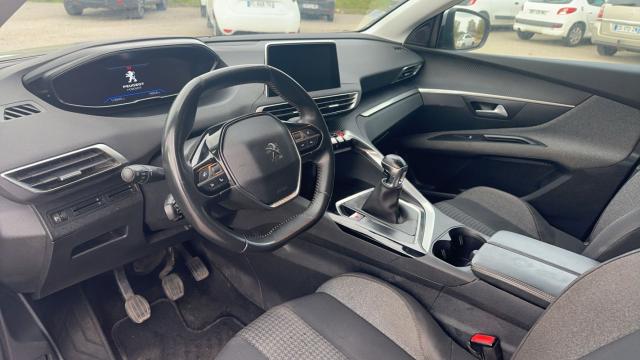 Peugeot 3008 image 3