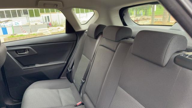 Toyota Auris image 3