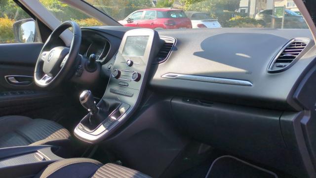 Renault Grand Scénic image 9