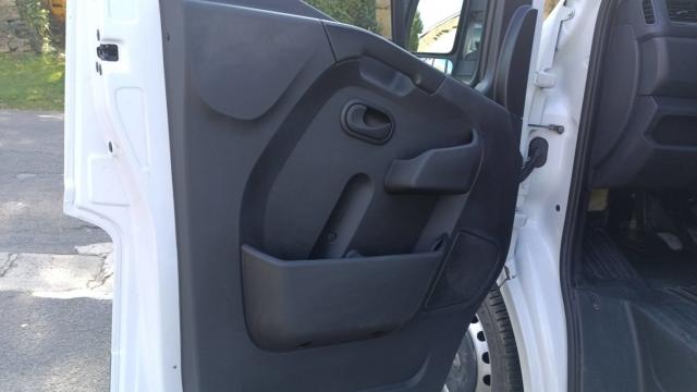 Renault Master image 1