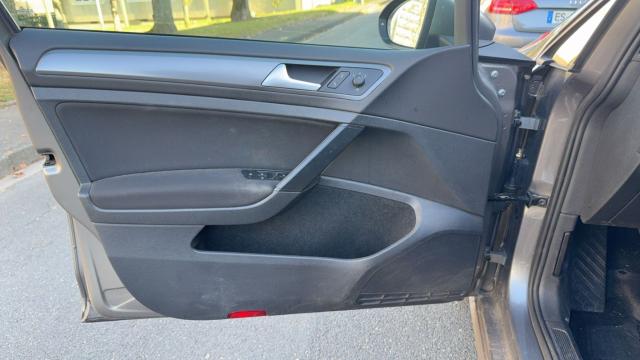 Volkswagen Golf image 1