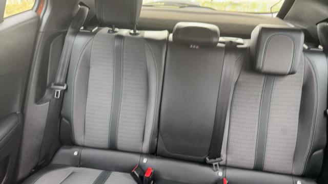 Peugeot 2008 image 1