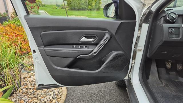 Dacia Duster image 2