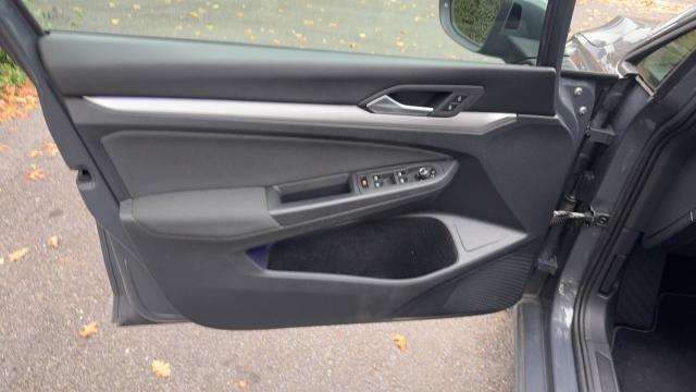 Volkswagen Golf image 7