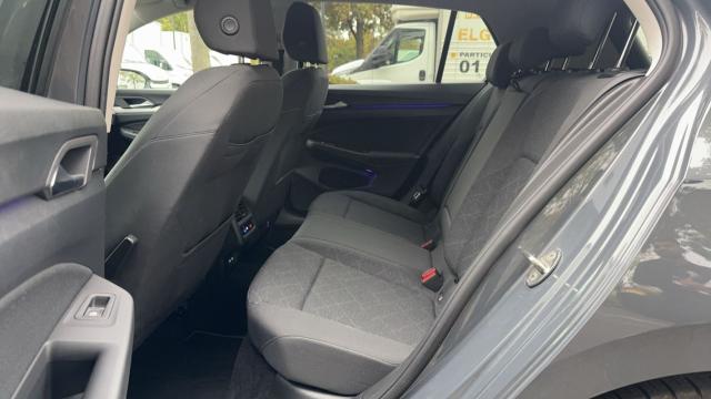 Volkswagen Golf image 9