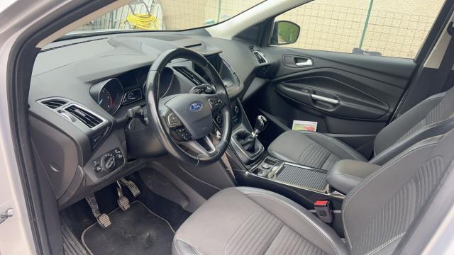 Ford Kuga image 7