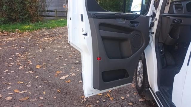 Ford Transit Custom image 1