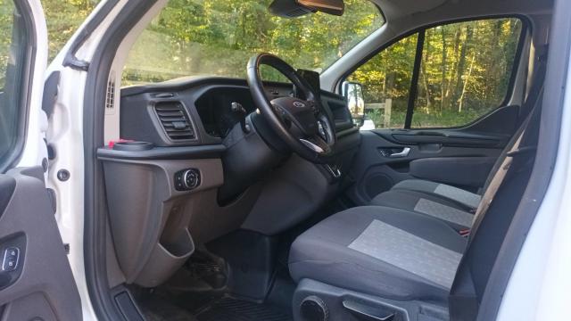 Ford Transit Custom image 2