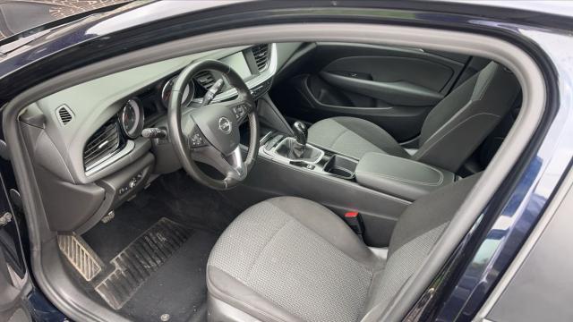 Opel Insignia image 8