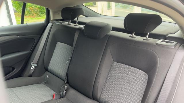 Opel Insignia image 6