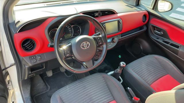 Toyota Yaris image 2