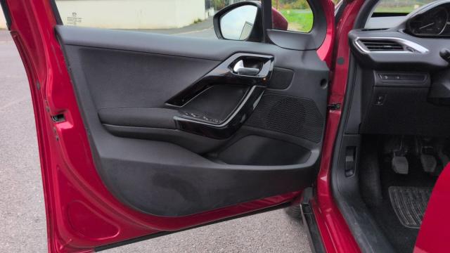 Peugeot 2008 image 5