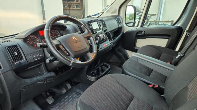 Peugeot Boxer image 6
