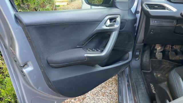 Peugeot 2008 image 7