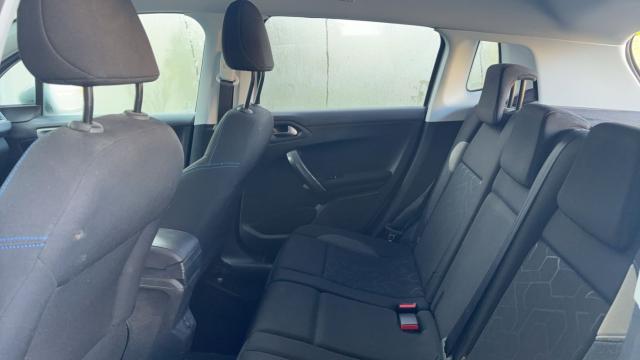 Peugeot 2008 image 6