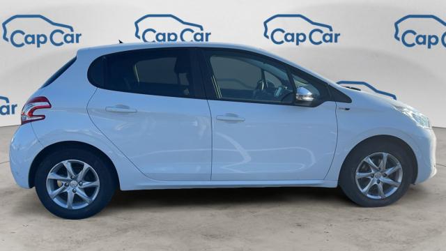 Peugeot 208 image 9