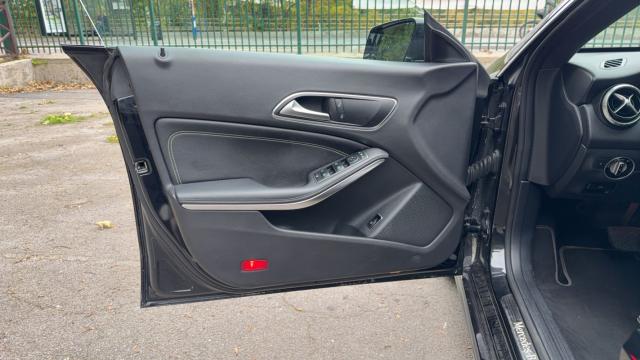 Mercedes Benz Classe Cla image 4