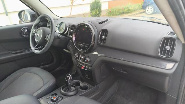 Mini Countryman image 2