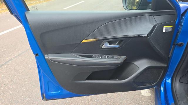 Peugeot 208 image 4