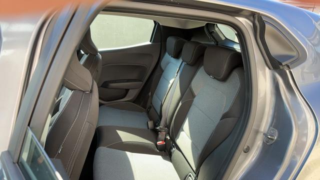 Renault Clio image 1