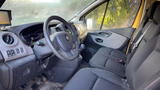 Renault Trafic image 9