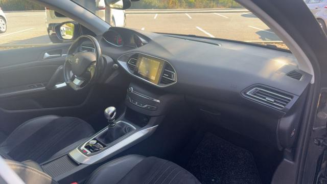 Peugeot 308 image 3