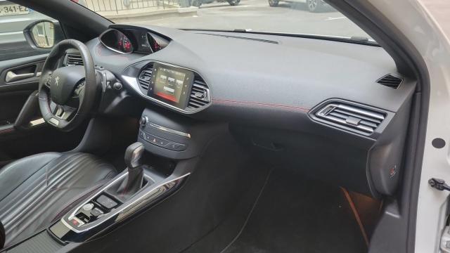 Peugeot 308 image 2
