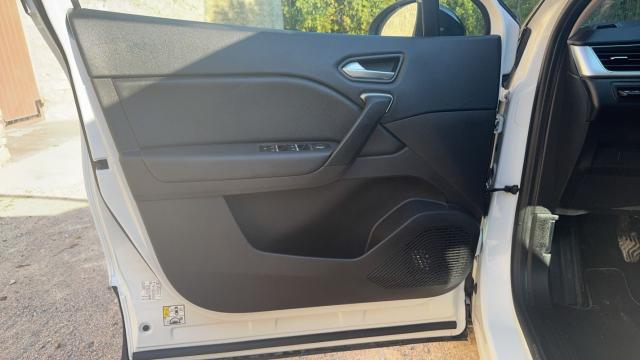 Renault Captur image 1