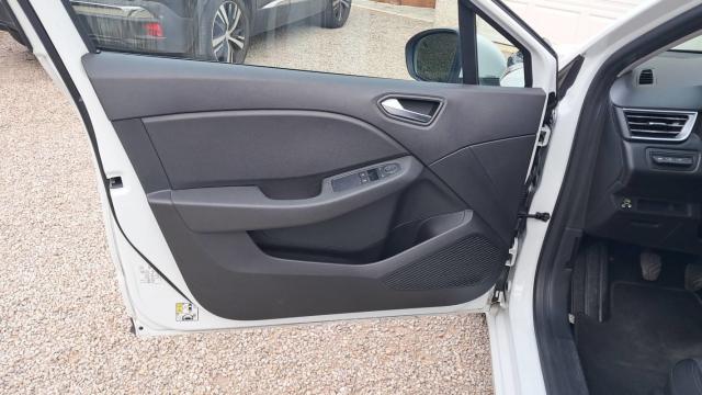 Renault Clio image 1
