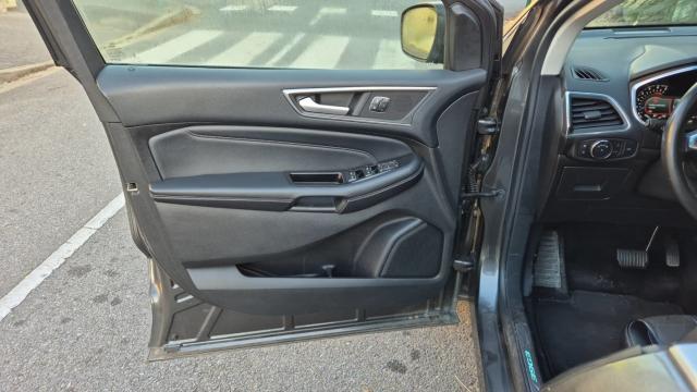 Ford Edge image 8