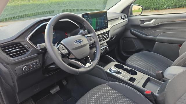 Ford Kuga image 3