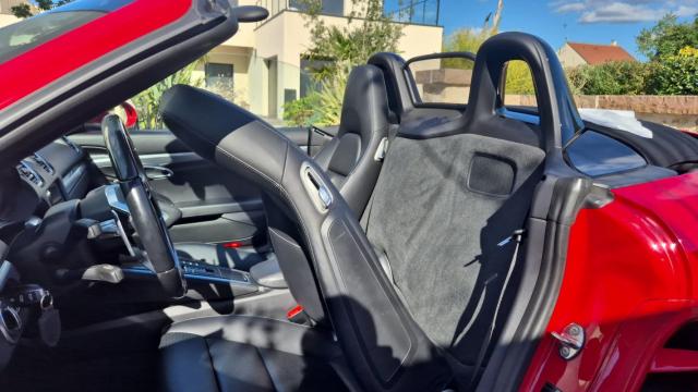 Porsche 718 Boxster image 9