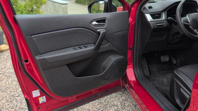 Renault Captur image 3