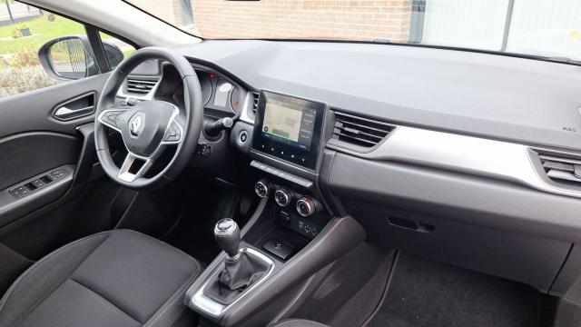 Renault Captur image 2
