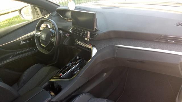 Peugeot 5008 image 1