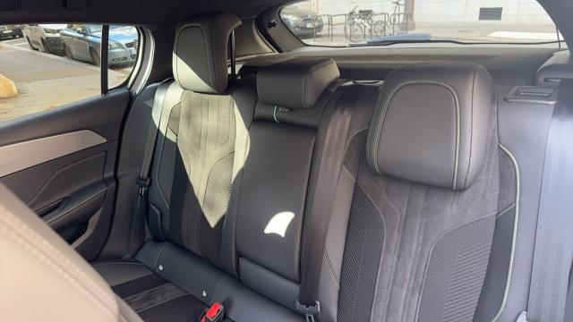 Peugeot 308 image 6