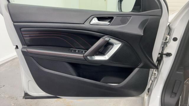Peugeot 308 image 3