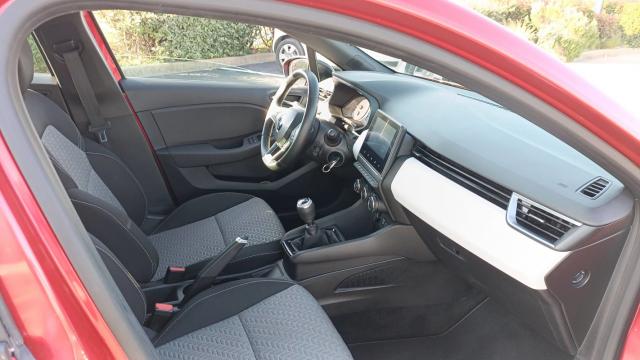 Renault Clio image 2