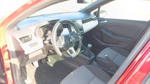 Renault Clio image 8