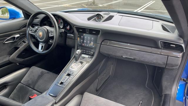 Porsche 911 image 4