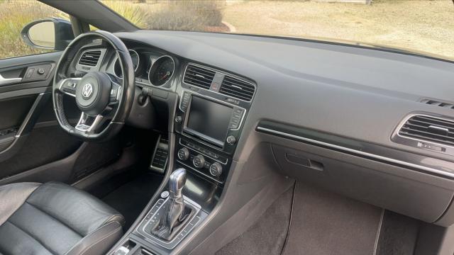 Volkswagen Golf image 6