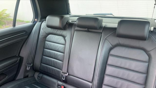 Volkswagen Golf image 8