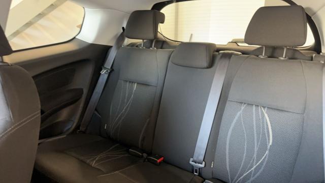 Peugeot 208 image 1