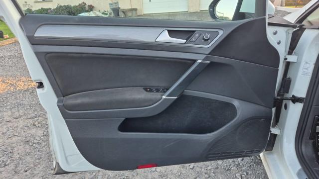 Volkswagen Golf image 9