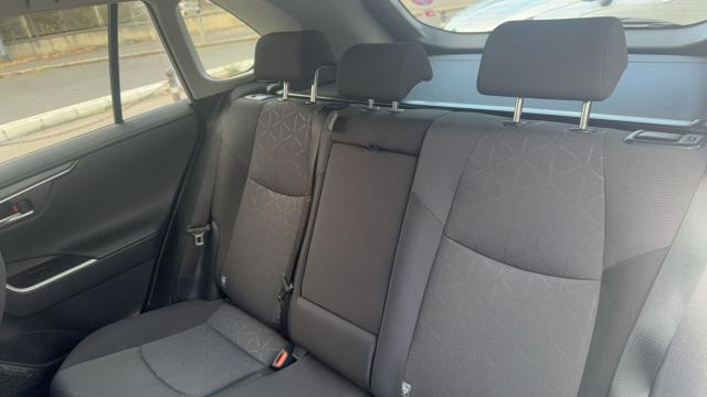 Toyota Rav4 image 6