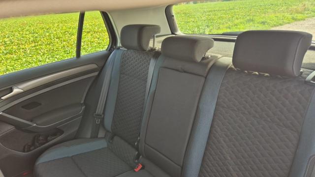 Volkswagen Golf image 7