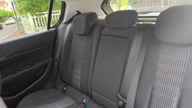 Peugeot 308 image 8