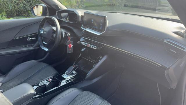 Peugeot 2008 image 5